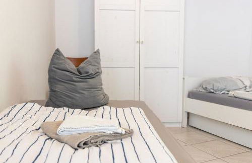 Arbeitnehmerunterkunft I 3 Betten I Balkon I eigene Küche & Bad - Foto 23