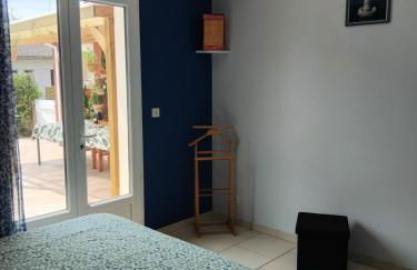 Maison spacieuse avec piscine et jardin - Foto 19