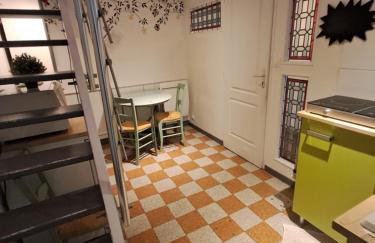 P'tite maison atypique avec terrasse - Foto 3