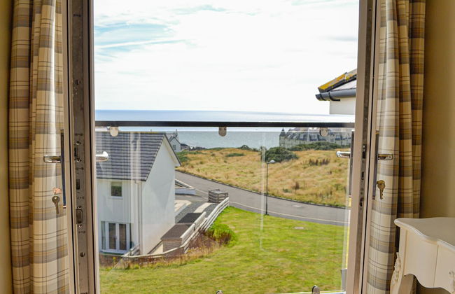 Self Catering at The Fairways - Photo 53