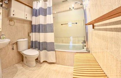 Apartamento en el Edificio Barlovento, situado en el centro de Alcossebre, a 150m del mar - Photo 14