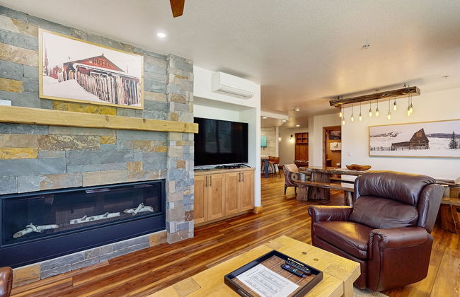 Torian Plum Condominiums - Foto 72