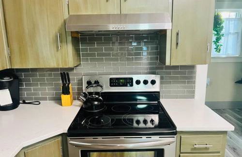 Walk to Dining Breweries and Shops Plus New Hot Tub - Foto 23