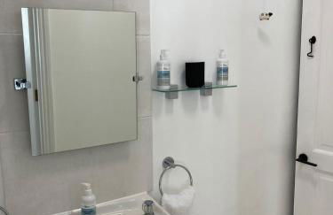 Pelican House - Photo 25