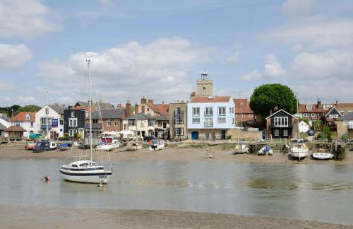 Beautifully refurbished cottage in lower Wivenhoe. - Foto 65