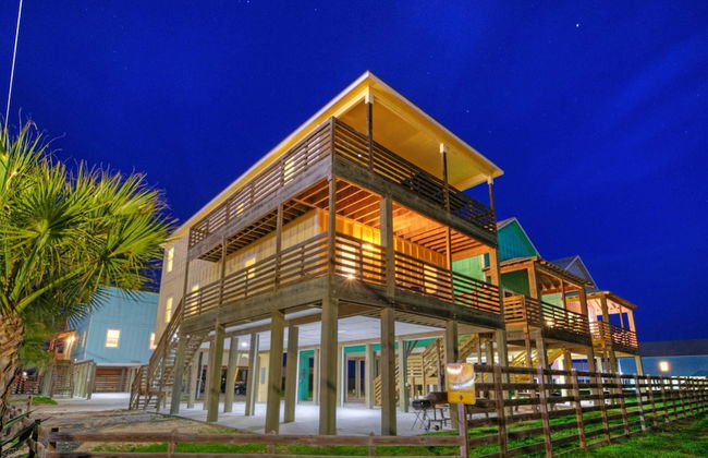 6bdr, Balcony w/ Bay View, Shared Pool + Boat Dock Keeper Red by Avantstay - Foto 51