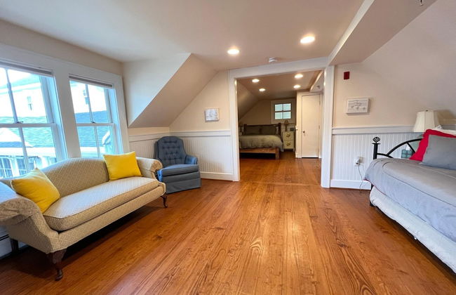 Mansion w 10 Bedrooms Pool and Theater - Foto 24