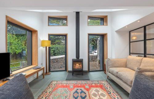 Mill Lodge, Middle Mill, Solva, Pembrokeshire - Photo 6