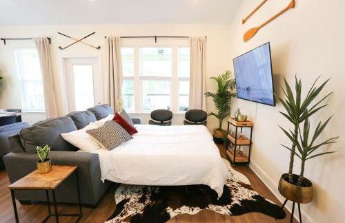 The Champion's Suite Newly Built Upscale Central - Photo 61