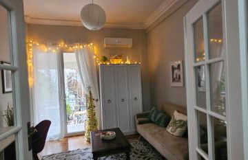 Cozy and quiet apartment , convenient location in Athens - Foto 6