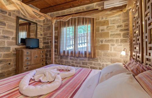 Hectoras Villa in Plaka BY APOKORONAS-VILLAS - Photo 51