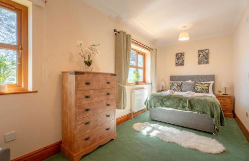 Pendle View Gatehouse Lakeside Stay - Photo 5