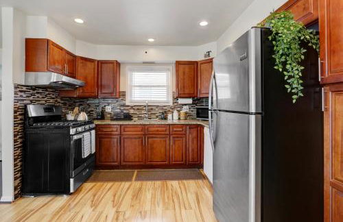 Spacious 7BD Lake View mins to Beach & Boardwalk - Foto 6