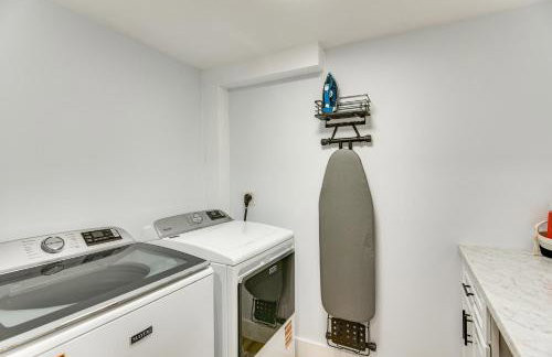 1 Mi to Heads Beach! Nautical Family Retreat - Foto 21