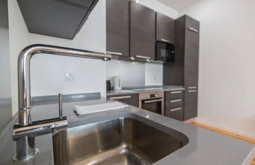 Central Lisbon Flat by Pink St - Photo 31