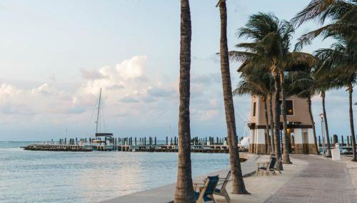 Marlin Bay Resort & Marina Managed by Elite Alliance Hospitality - Photo 5