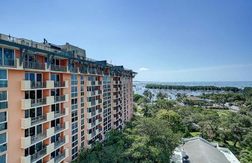 Cute 1 bedroom unit located in Condo Hotel in the heart of Coconut Grove Free Parking - Foto 24