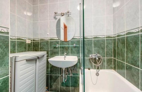 Three-Bedroom Holiday Home In Dragozetici - Foto 29