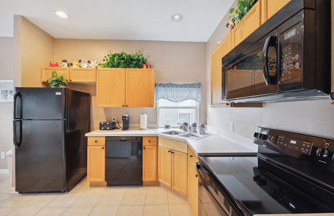 Vacation Resort Home Right Outside Of Disney World Parks With Private Pool 4 Bedroom Home by RedAwning - Foto 10