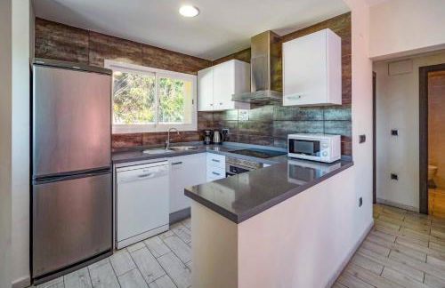 Villa Pomera Dos by Villa Plus - Photo 11