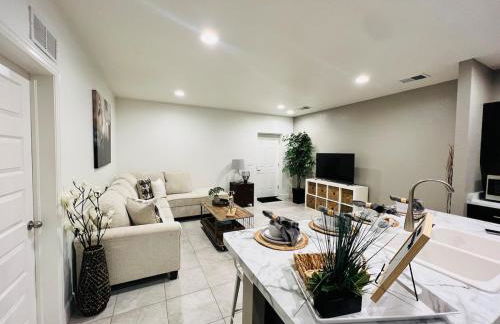 Entire Fully Equipped Basement Guest Apartment Home - Foto 14