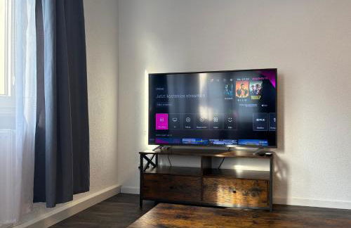 SiYen two with 24h Check-in - Foto 3