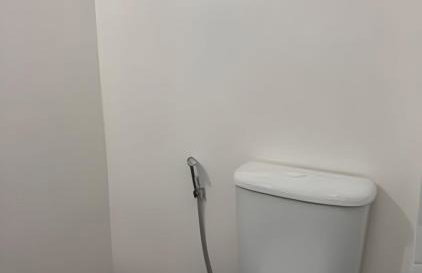 Lindo Quarto e sala em frente metro da Carioca - Foto 9