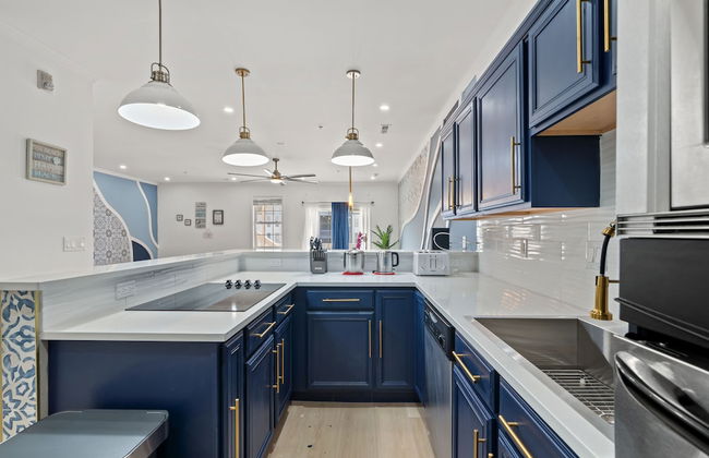 Luxurious Home with Theatre Room - Foto 12