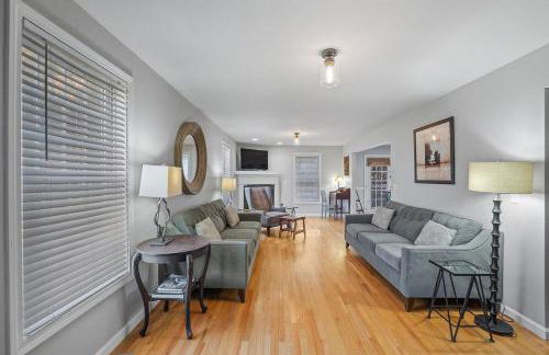 Modern Open Concept 4 Bed 2 5 Bath Mid to LongTerm Private Single Family Home - Foto 7