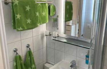 Apartment neu renoviert mit Sonnenbalkon und NETFLIX im Zentrum - Foto 17