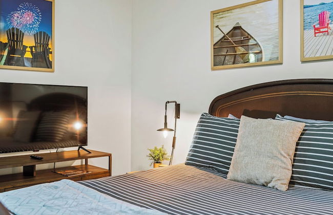 Lake Daze by Avantstay Lakefront w/ Modern Interior, Enclosed Porch & Hot Tub - Foto 27