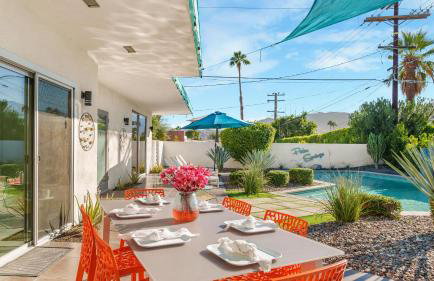 Vibrant Palm Springs Getaway w Pool BBQ Modern Design Taylor House by AvantStay - Foto 39