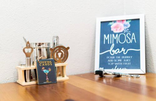 The Corniest Property in Texas ♥ 4 BR ♥ 1/4 Acre ♥ - Foto 46