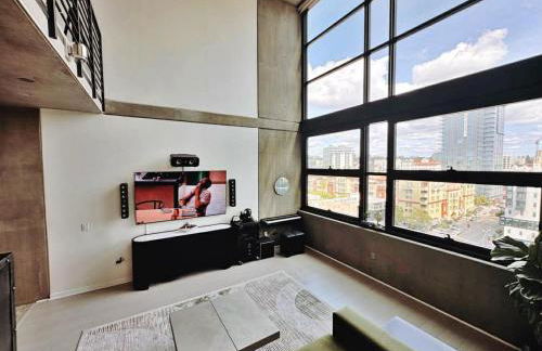 Penthouse Industrial Loft & Parking Little Italy - Foto 2