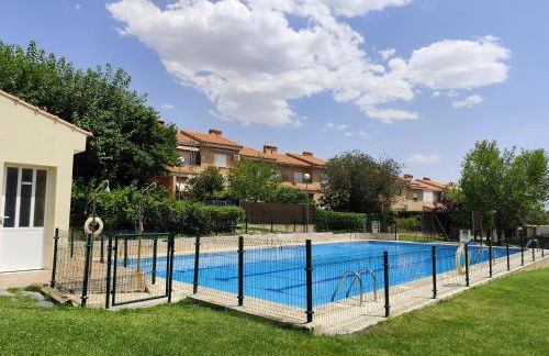 Casa con Jardín entre Toledo y Puy du Fou - Foto 4