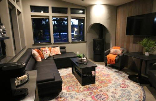 Luxe Lake Cabin Hot tub Grill Firepit EV charger - Foto 26