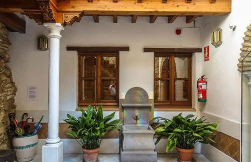 Apartamentos Turísticos Alhambra - Photo 56