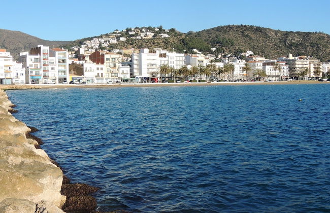 Romantic Apartment With View - Photo 23