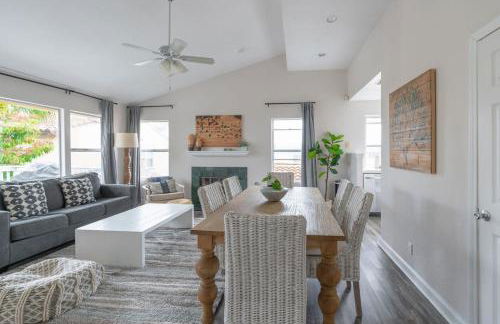 Sunlit La Jolla Village Gem with Peak Ocean Views - Photo 10