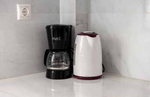 Lydia's West Apartment - Photo 11