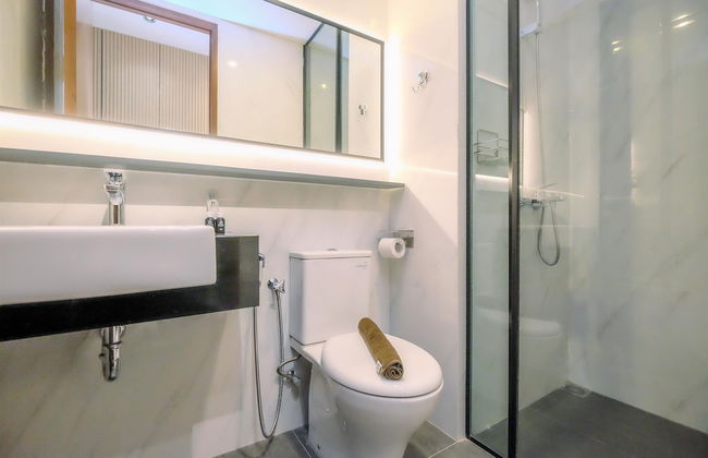 Minimalist And Comfy Studio Ciputra World 2 Apartment - Foto 11