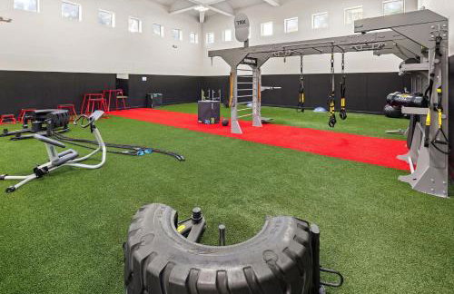 Landing Modern 1BD Game Room Gym - Photo 27