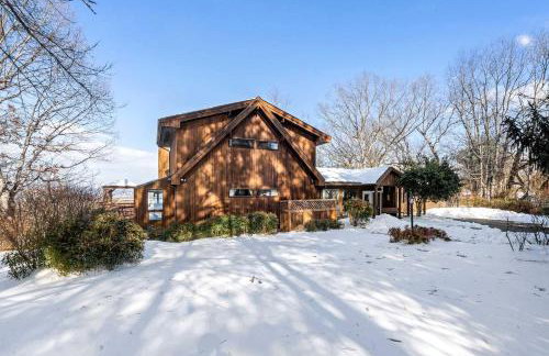 Modern Mountain Cabin with Hot Tub and Game Room Near Moorefield, West Virginia - Foto 77
