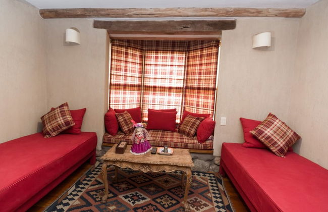 Artsy & Luxury Sacred Valley House - Photo 5