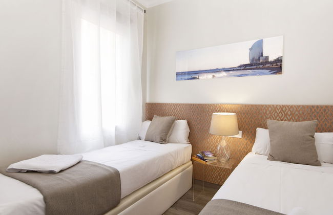 Mercedes Heritage Barcelona Apartments - Photo 13