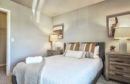 _Entire Home_Game Room_Basement_FirePit_ - Foto 43