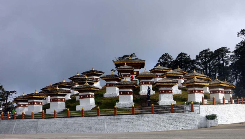 Immerse yourself in Burmese culture