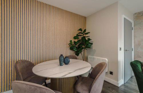 Luxury 2-Bed Apt by Royal Albert Dock & M&S Arena - Foto 11