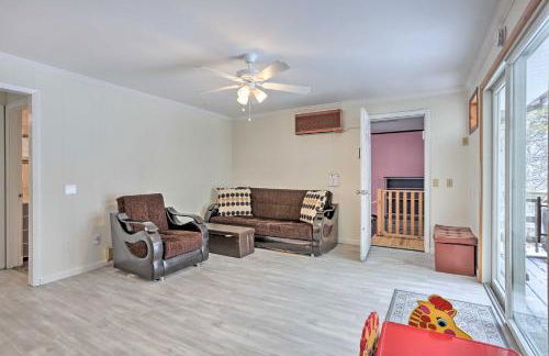 Large Greeley House with 2 Game Rooms and Yard! - Foto 4