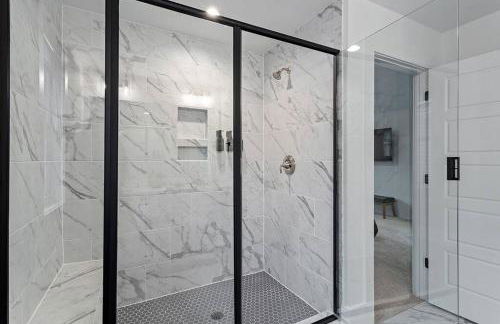 Home Near Lenovo Center and Carter Finley - Foto 21